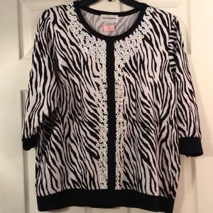 Flower detail blouse